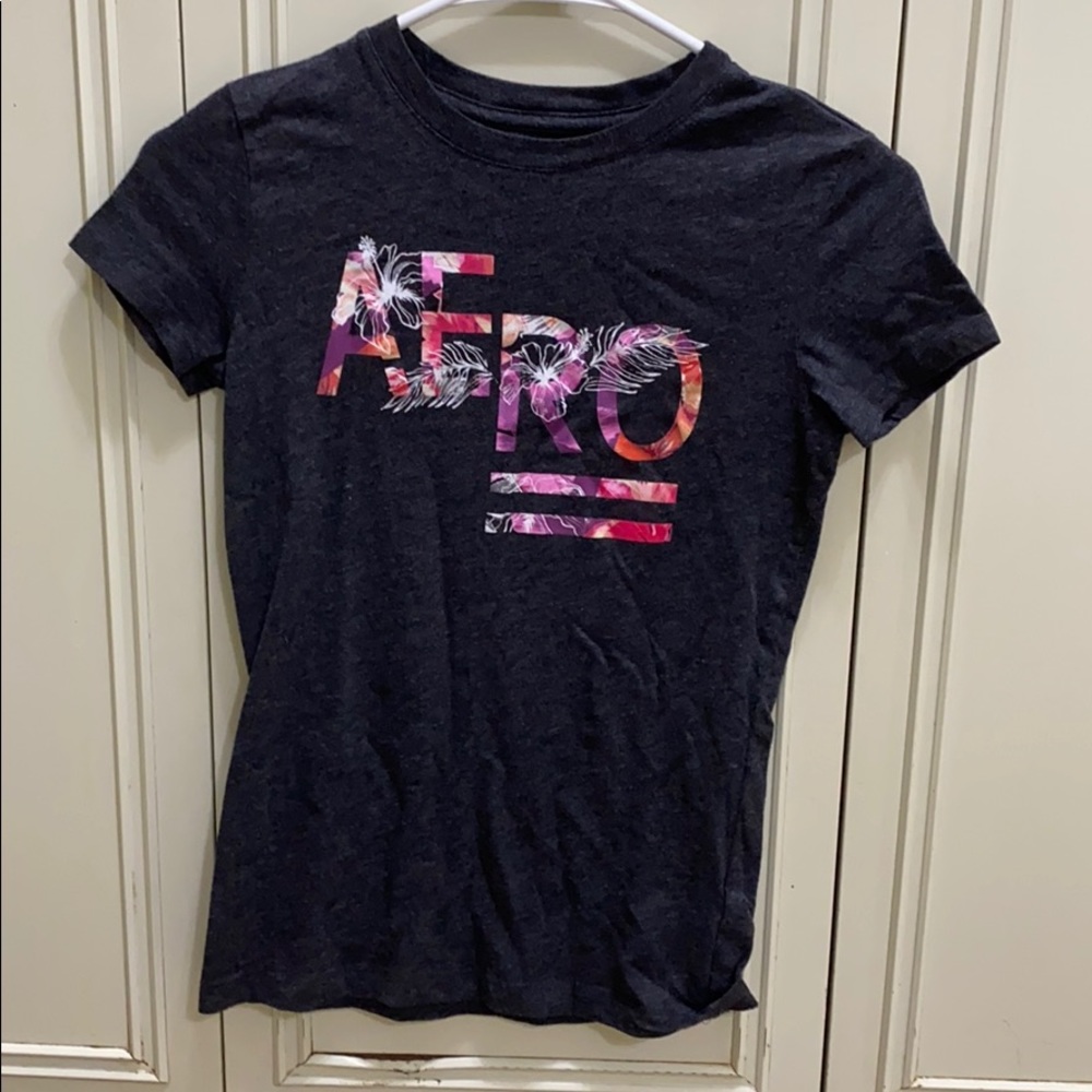 Grey Aeropostale t-shirt.